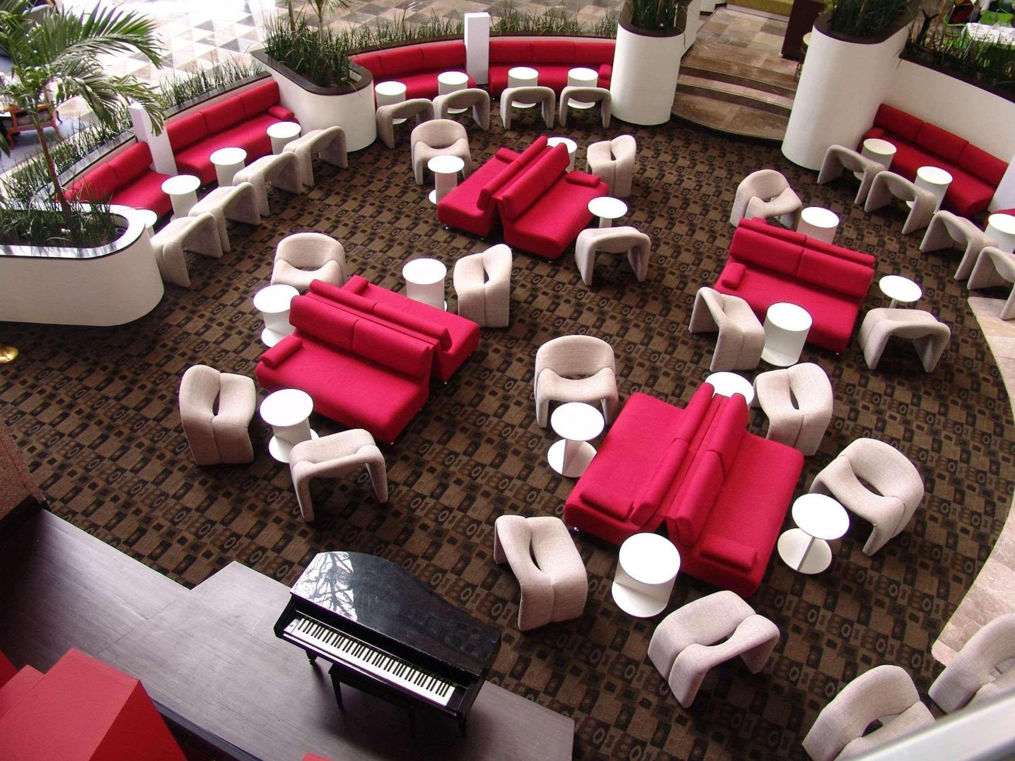 Radisson Paraiso Hotel Città del Messico Esterno foto The lobby of the hotel