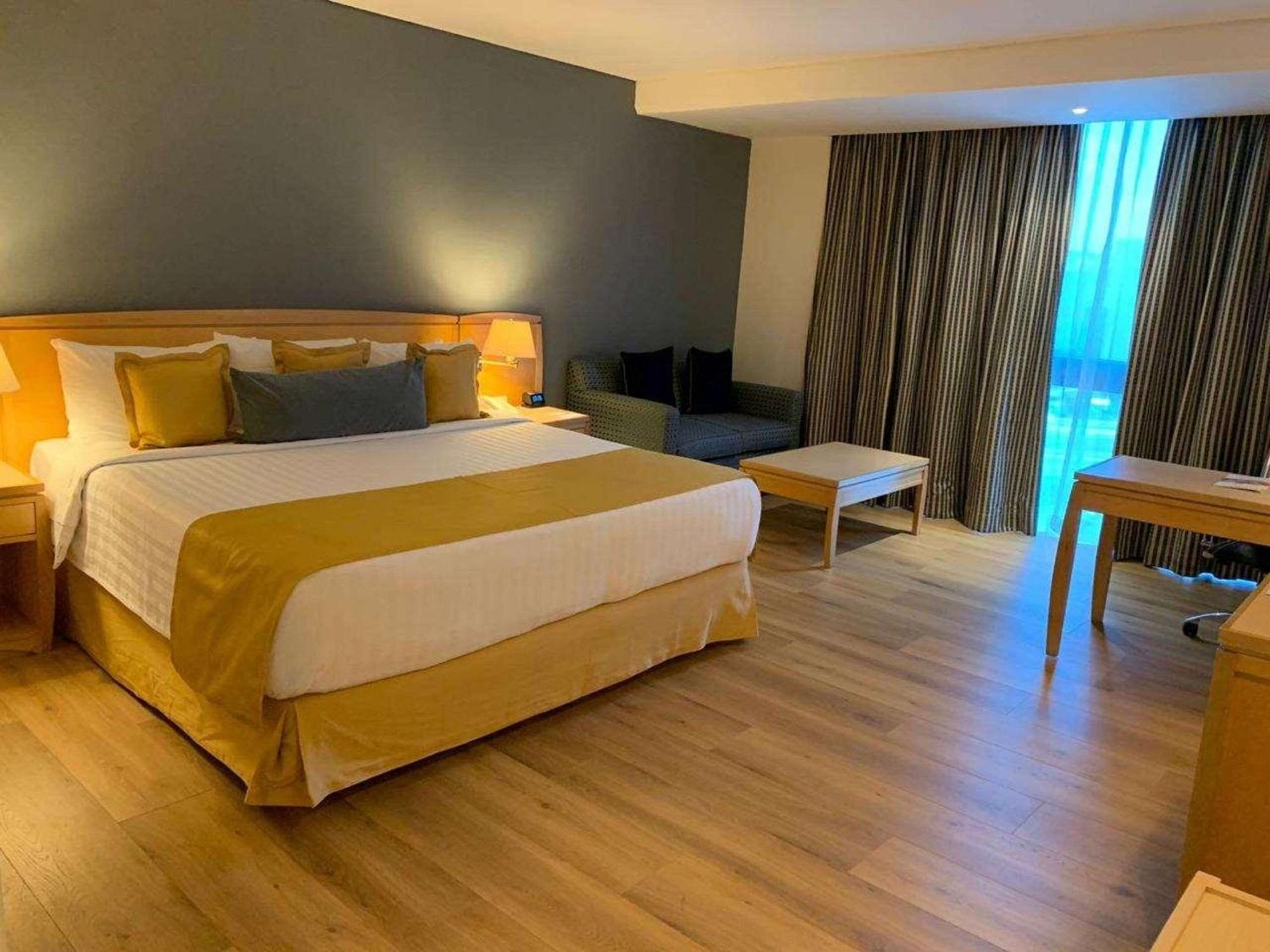 Radisson Paraiso Hotel Città del Messico Esterno foto A room at the hotel