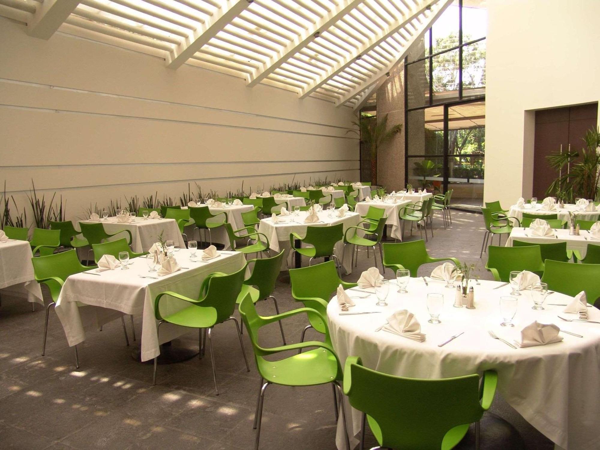 Radisson Paraiso Hotel Città del Messico Esterno foto Restaurant