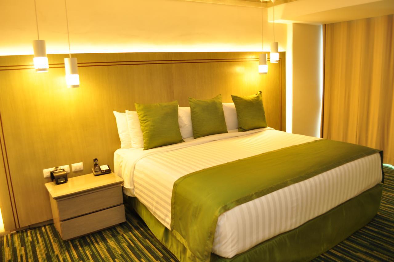 Radisson Paraiso Hotel Città del Messico Esterno foto A bedroom