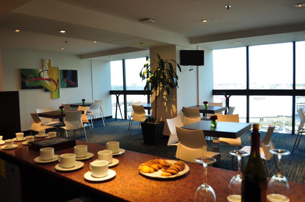 Radisson Paraiso Hotel Città del Messico Esterno foto The lounge at Christchurch International Airport